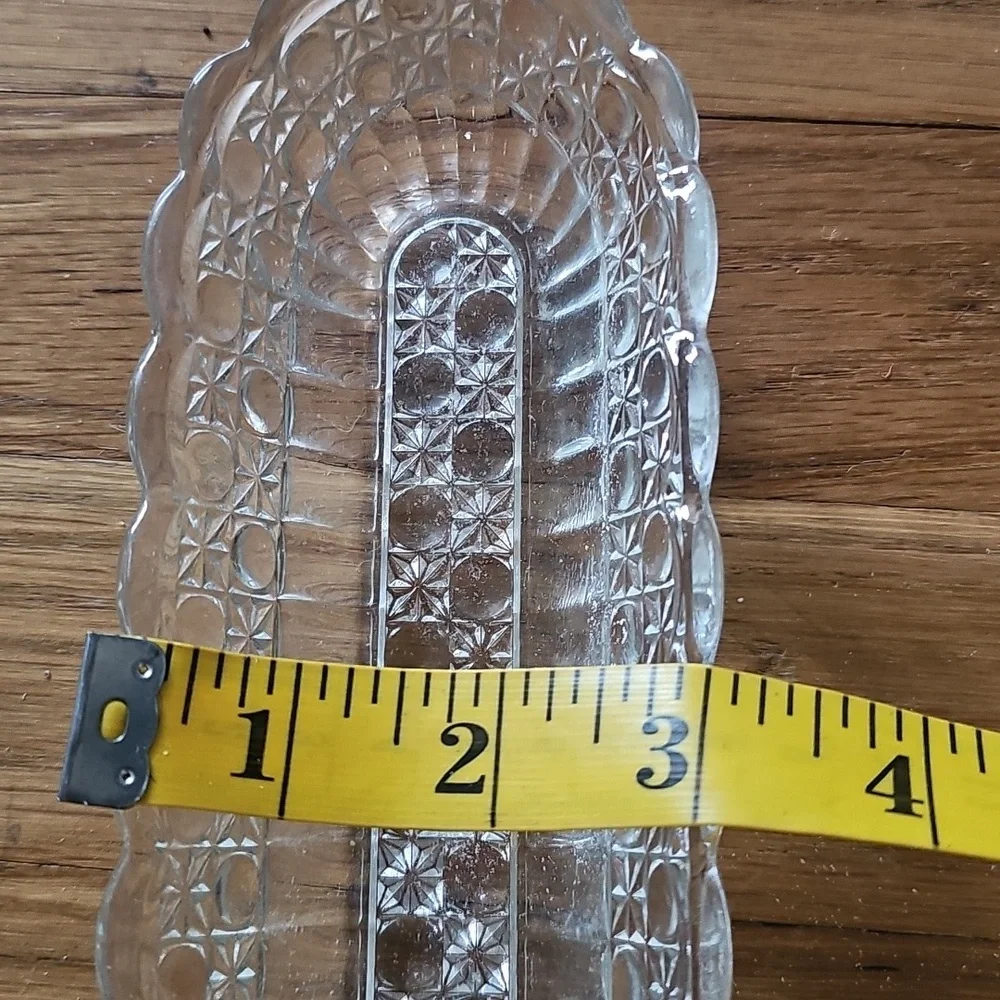 Avon Dish & Soaps Vintage Scalloped Crystal Soap Dish with 3 Lemon Soaps